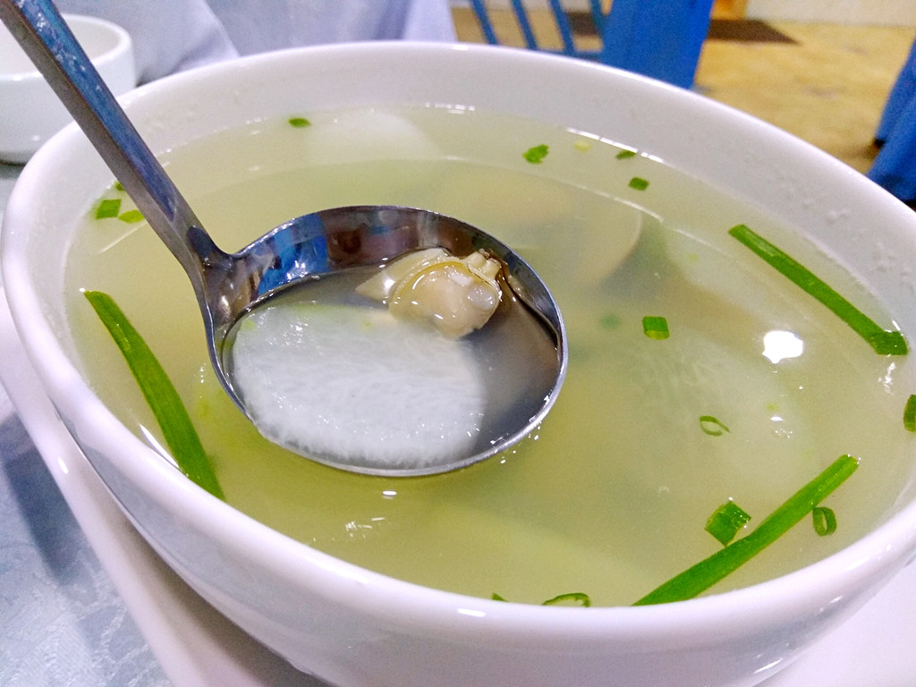 冬瓜文蛤汤  清爽的一道汤品,夏天来一碗蛮清心的.