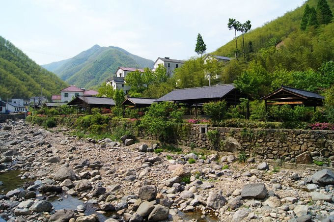 去一个隐世之地,善待自己.安吉龙王村小记