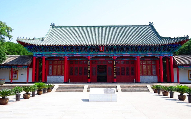 那一年,游走山东,德州火车自由行【苏禄王墓,中国太阳谷景区,德州扒鸡