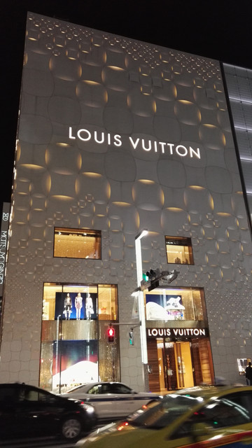 lv中国旗舰店,lv中卖店,范斯旗店_大山谷图库