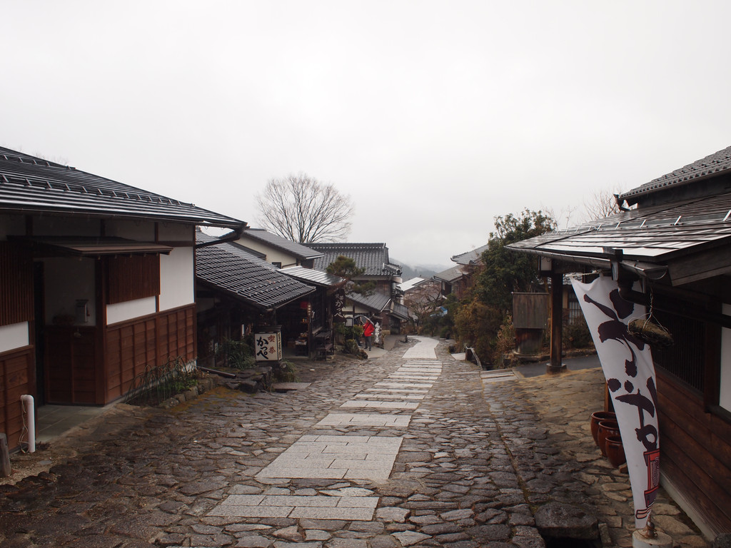 寻迹北陆古风日本6日游(白川乡合掌村 高山古镇 下吕温泉 惠那峡 马笼