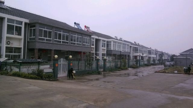 刘集镇属于仪征但离扬州市仅12公里,陆教授带我们去老家看看