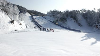 巨石山滑雪场