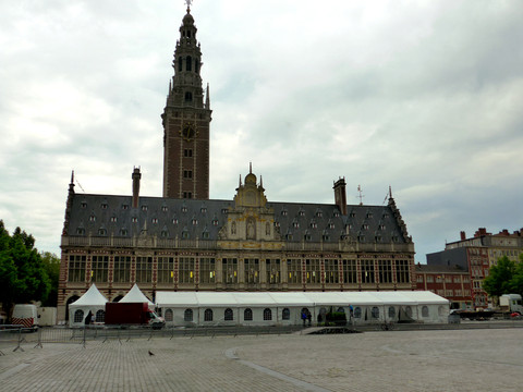 鲁汶大学世界排名_鲁汶大学(2)