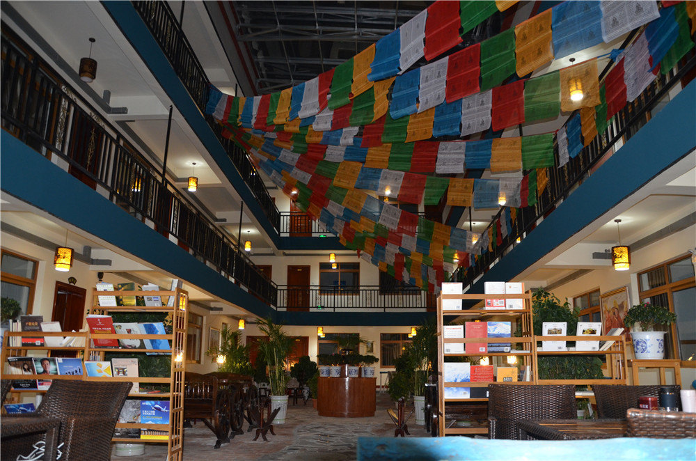 【携程攻略】拉萨西藏教育厅,拉萨西藏教育厅