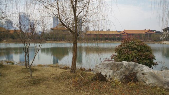 完整者有15座),多为明,清至民国时期南京古林寺和天隆寺的历代祖师塔