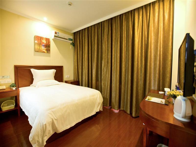 【携程攻略】上海烟草集团烟酒专卖店(佳木斯