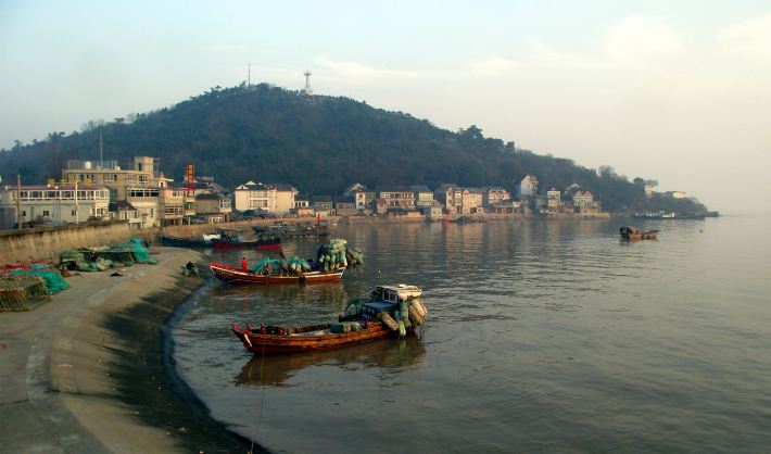 韦金勇:上海东海之滨的海湾,金山嘴景区和浙江乍浦九龙山的南湾,汤山