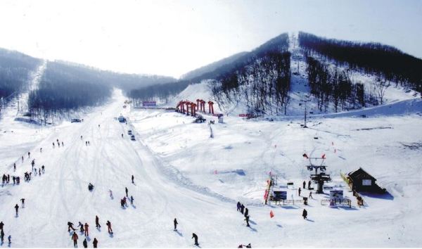 3.庙香山滑雪场