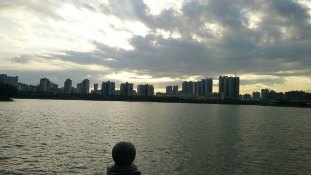 6分(49条点评 20 澄碧湖公园位于南昌市南昌县莲塘镇,是江西省南昌