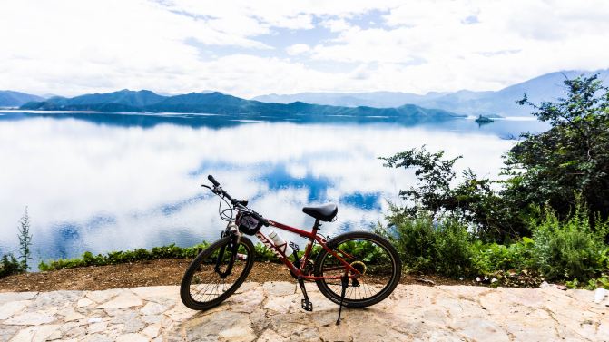 泸沽湖:跟着心情去旅行,骑车环湖之旅 - 泸沽湖