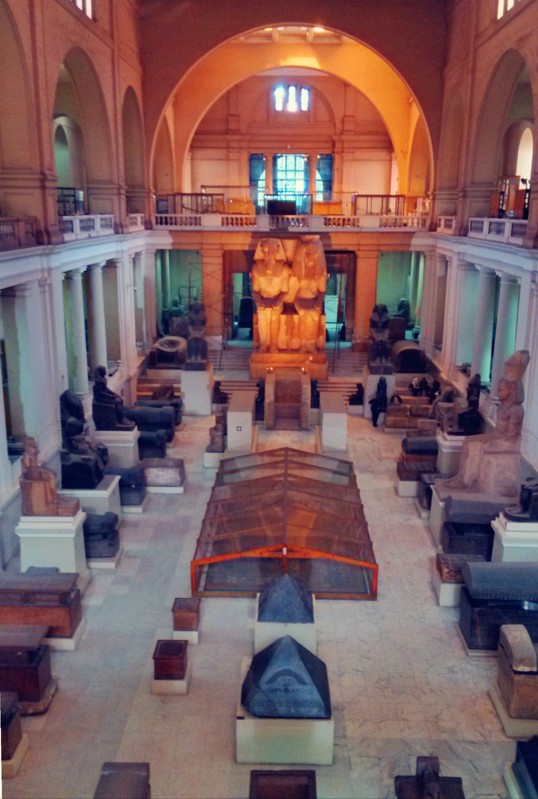 埃及博物馆分为上下两层 埃及博物馆
