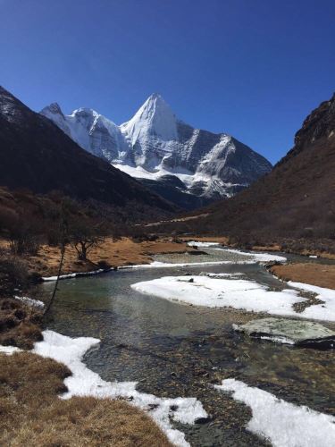 从泸沽湖徒步,搭车稻城亚丁,康定,泸定,海螺沟