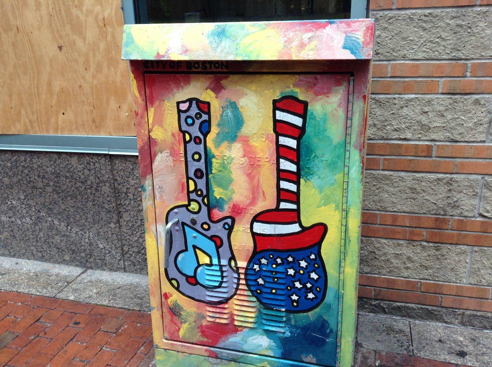 垃圾桶上的涂鸦 波士顿市中心