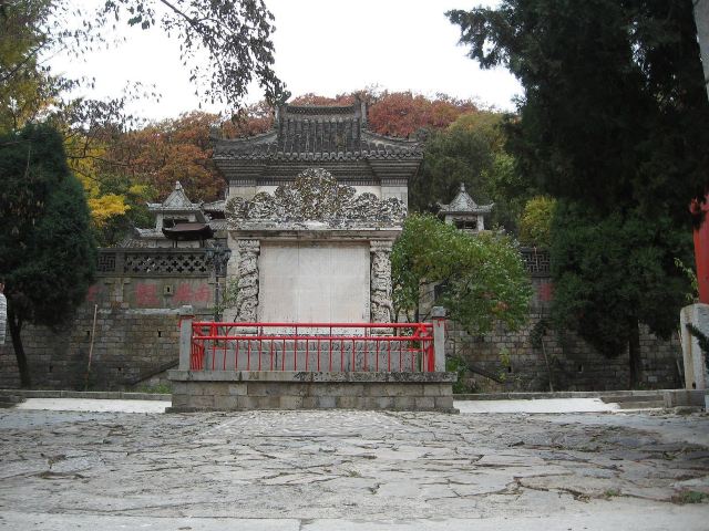 吴姑城(清泉寺,大连)游