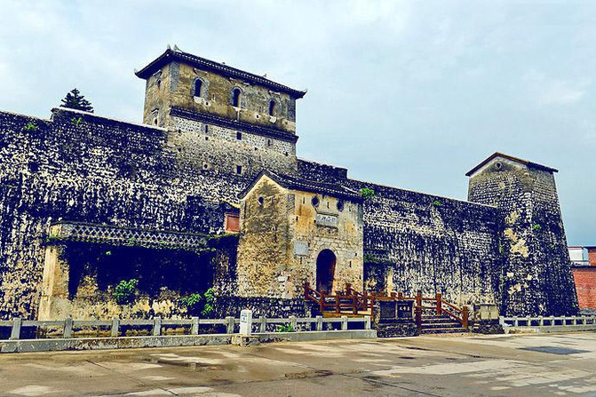 走进丹霞山下的石塘村—感受那座历经640年风雨春秋的古村落