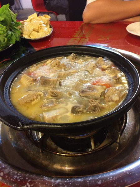 腊排骨火锅