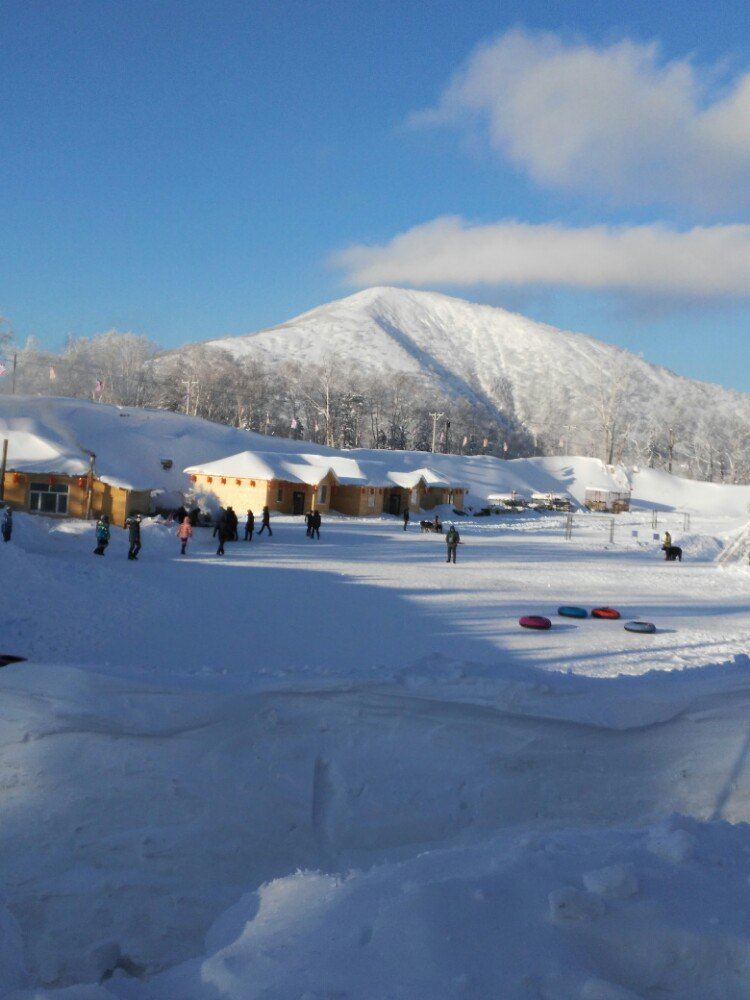 大秃顶子山