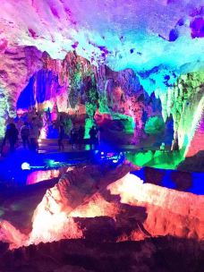 【携程攻略】英德宝晶宫图片,英德宝晶宫风景