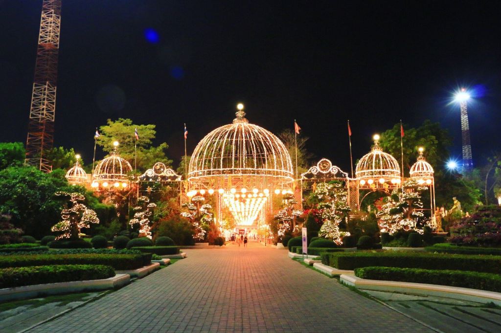 泰国富贵黄金屋图片