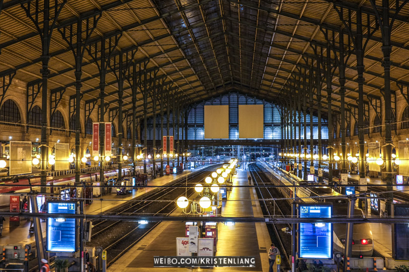 欧洲之星在伦敦 st pancras railway station 圣潘克拉斯火车站 上