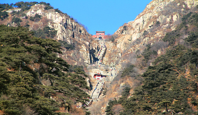 什么名山的成语_秋名山车神开的什么车(3)