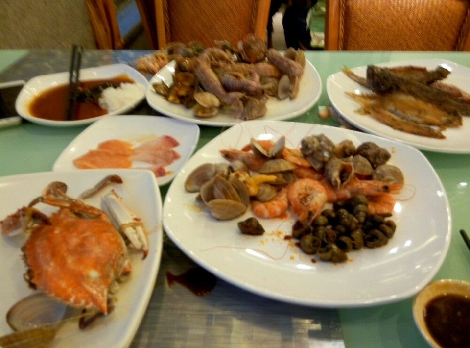 海鲜自助餐不错!口味不错!价格适中!