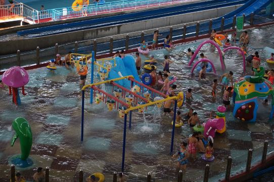 保定大午温泉度假村科幻乐园大午温泉会馆大午温泉水世界一日游温泉与