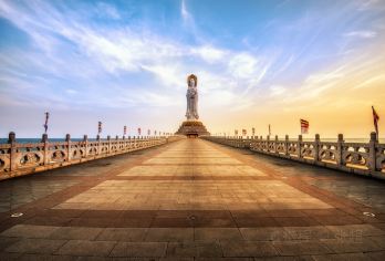 三亚南山文化旅游区·海上观音·抱佛脚一日游含接送+讲解+门票【免费抱佛脚！多区域定点接送（三亚市区/大东海/三亚湾/亚龙湾，海棠湾区域的客人不在接送范围内）。】