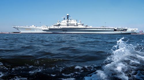 中国天津泰达航母主题公园参观一日游【特有的