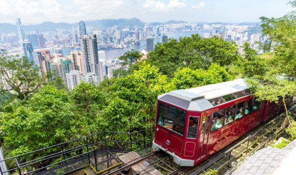  p class="inset-p">太平山位于香港岛西北部,是香港的地标之一,这里