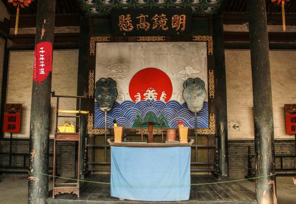 升堂的时间真的很短,不知道是不是因为淡季缩短掉了时间,他们说的方言