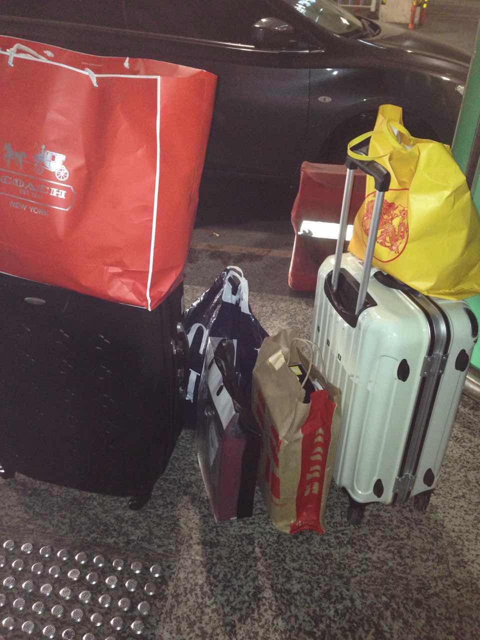 回来的行李,真是拎不动啦! 冲绳岛