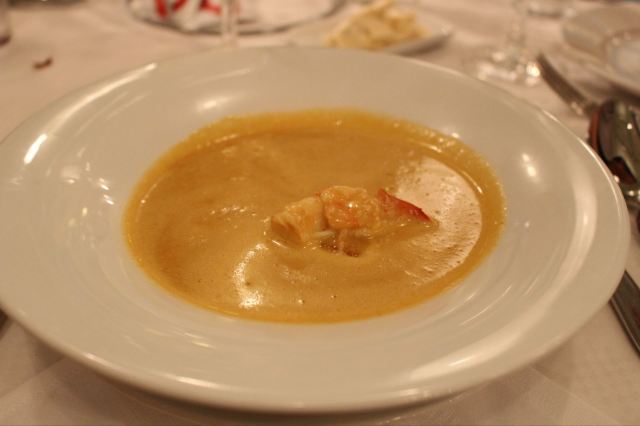 具体叫什么名字我忘了……想着到了北欧怎么能不吃海鲜呢,几个又冷又