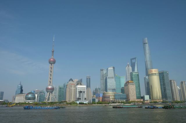 白天的东方明珠 外滩