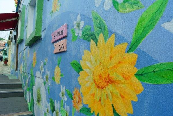 韩国壁画街攻略,人气梨花壁画村书本密码盒攻