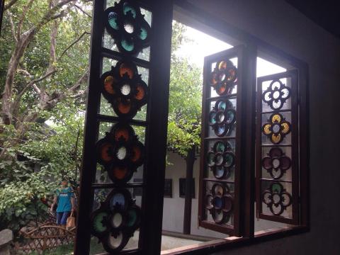 问梅阁漂亮的窗户 狮子林