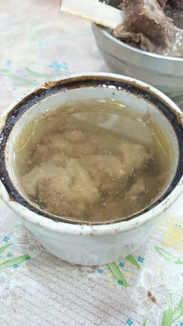 牛肉炖罐,很一般,汤味很淡.