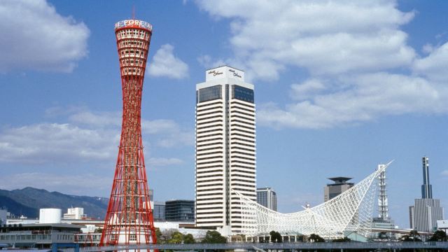 4分 (96条点评) 39 神户港塔于1963年建成,位于集聚了海洋博物馆和