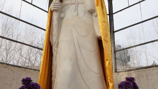 许昌华佗墓为华佗真墓;亳州,华山,扬州华佗墓为衣冠冢;徐州彭城,河南