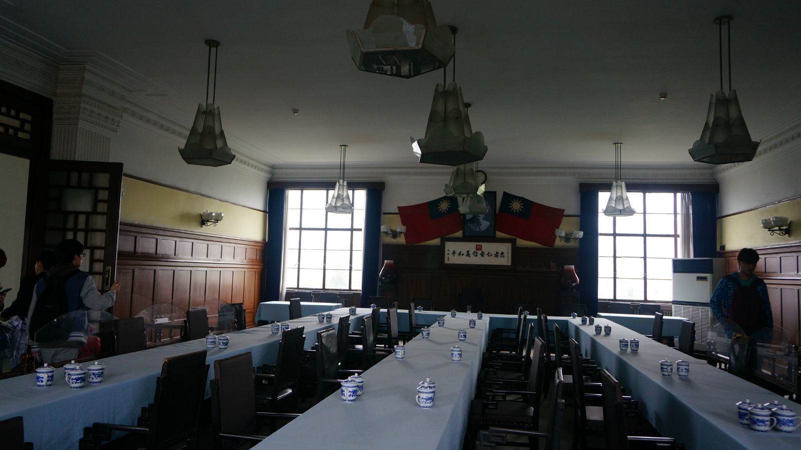 初探金陵三日行 应天有雨也有晴