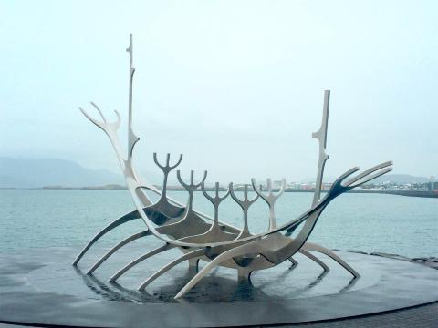 雷克雅未克地标雕塑-海盗船 雷克亚未克