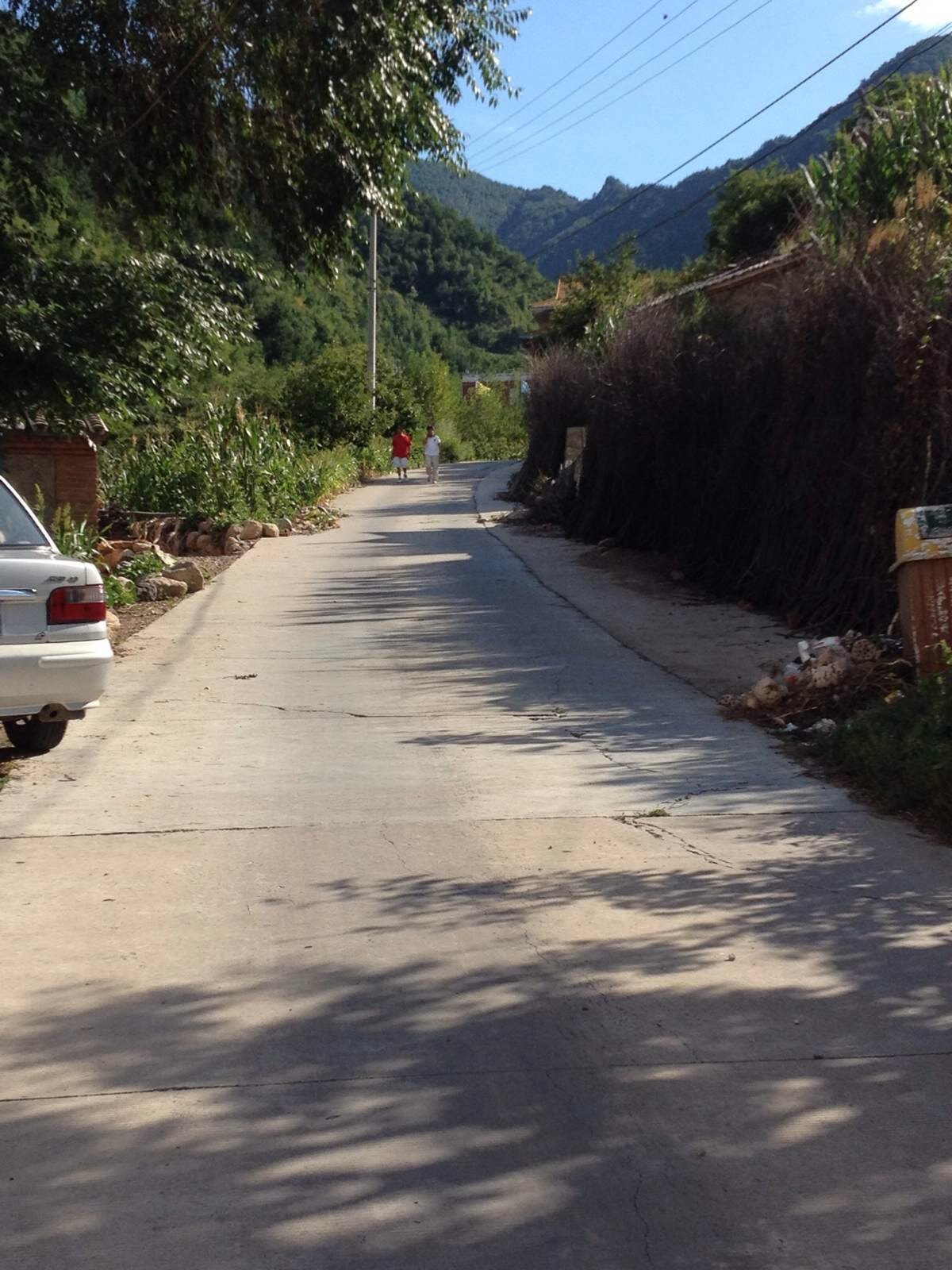 這家農家院距離霧靈山北門只有100米,很近! 霧靈山農家院