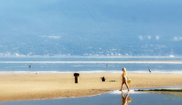 39 沉船海滩绵延近7公里,坐落在不列颠哥伦比亚大学的西端,是加拿大首