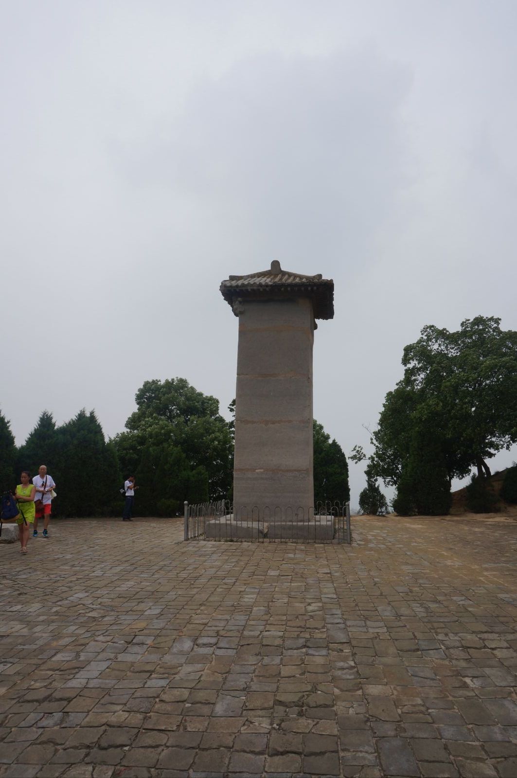 唐高祖陵墓图片
