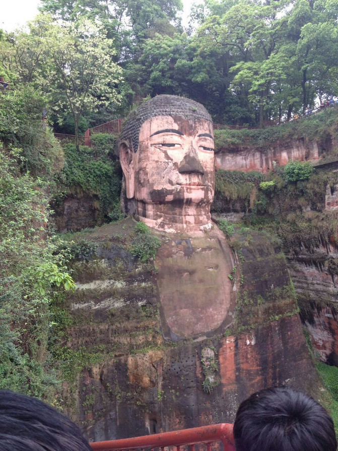成都5天4晚一天游玩乐山和峨眉山 - 成都游记攻