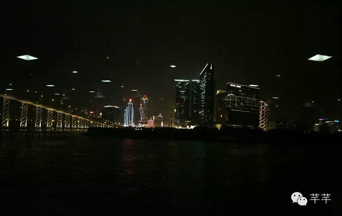 晚上的风景很美丽 CggYtFckNq6AAtO5AAEUXFi9lgQ300_C_671_10000_Q90.jpg