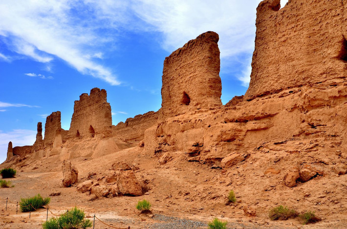 春风不度玉门关原唱 CggYs1bQZOyAVcTxAAYuJUxVmJg794_R_710_10000_Q90.jpg