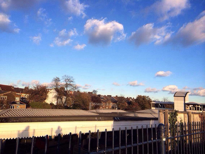 英国一日游自由行攻略 含比斯特购物村等淘宝