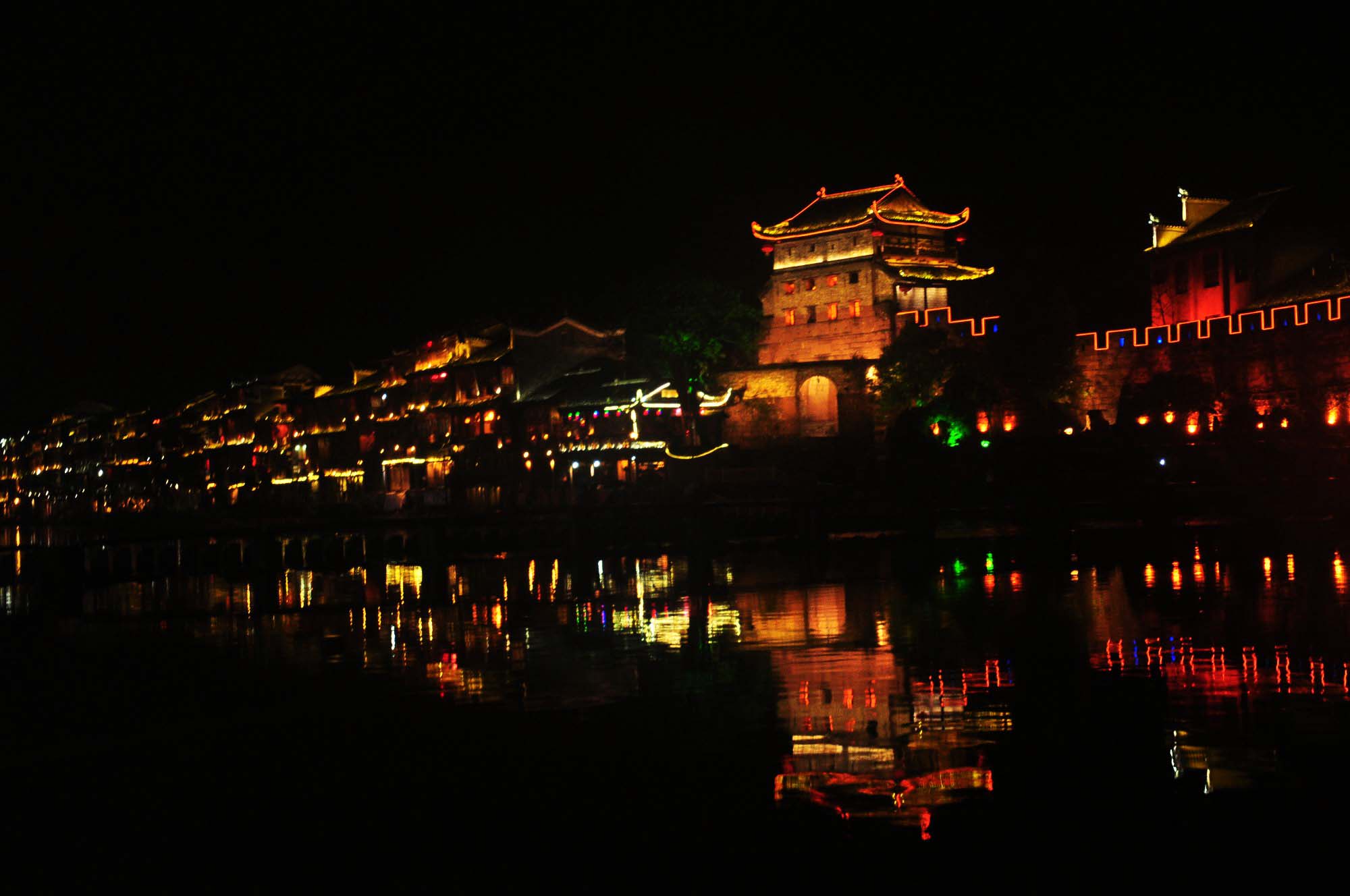 古城的夜景 鳳凰古城夜景